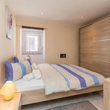 Two-bedroom In Holiday home Zadar
