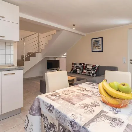 Two-bedroom In Holiday home Zadar