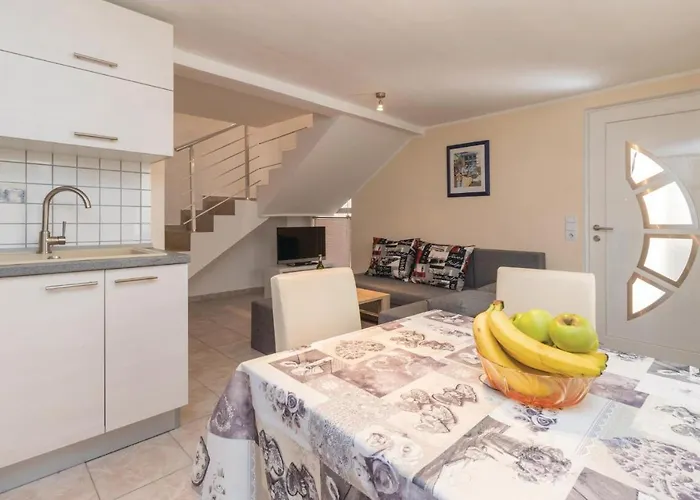 Two-bedroom In Feriehus Zadar
